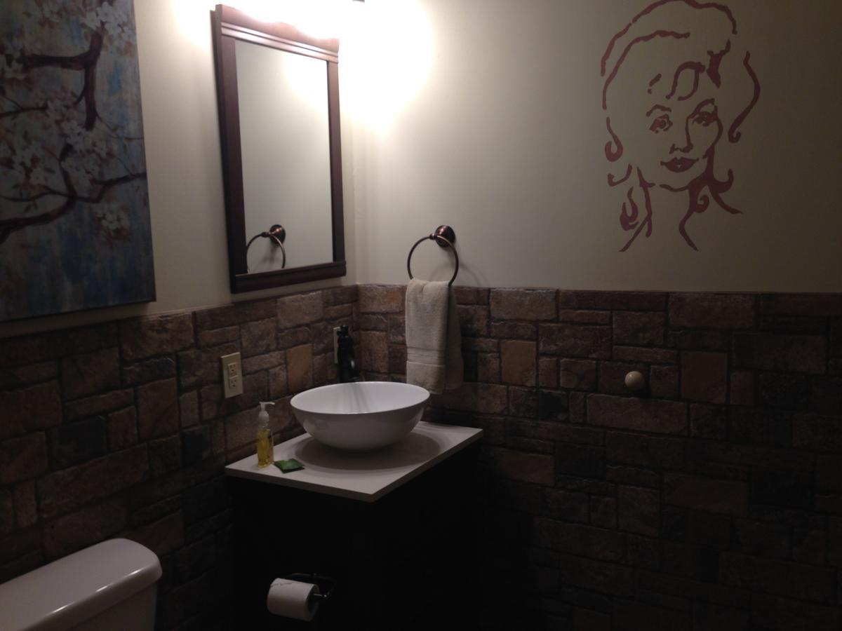 Marshfield Swan Song Inn المظهر الخارجي الصورة